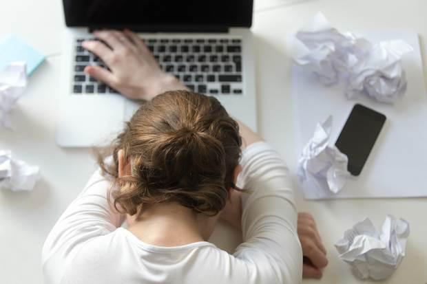 Síndrome de Burnout: desafios enfrentados revelam como as empresas podem prevenir o esgotamento profissional e outros transtornos 