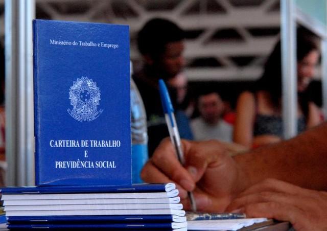 Trabalho intermitente paga menos que o salário mínimo para o trabalhador 