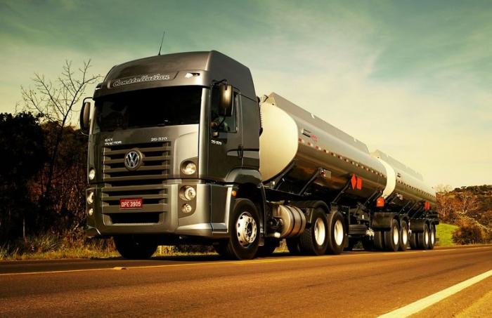 Tanque de combustível suplementar com mais de 200 litros de capacidade dá direito a adicional de periculosidade 